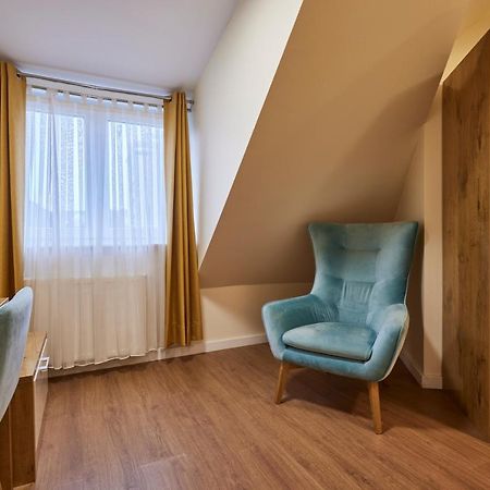 Hotel Isha Frankfurt am Main ภายนอก รูปภาพ