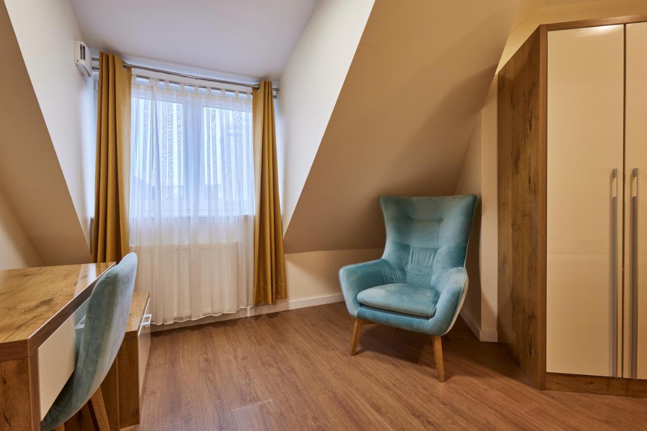 Hotel Isha Frankfurt am Main ภายนอก รูปภาพ