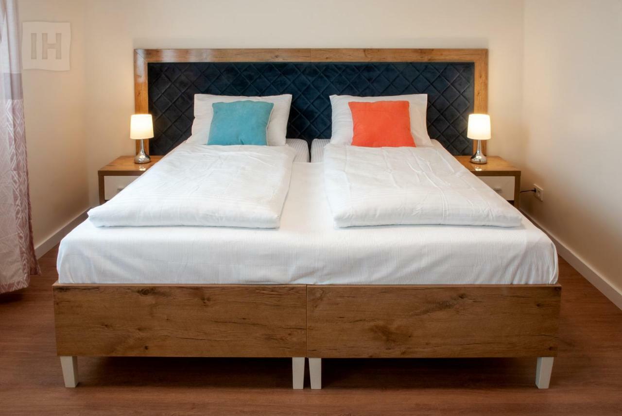 Hotel Isha Frankfurt am Main ภายนอก รูปภาพ